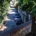 Dalla parte opposta, sulla destra di corso Garibaldi, balza agli occhi via Sardegna, con un analogo stacco della strada principale dal piano stradale